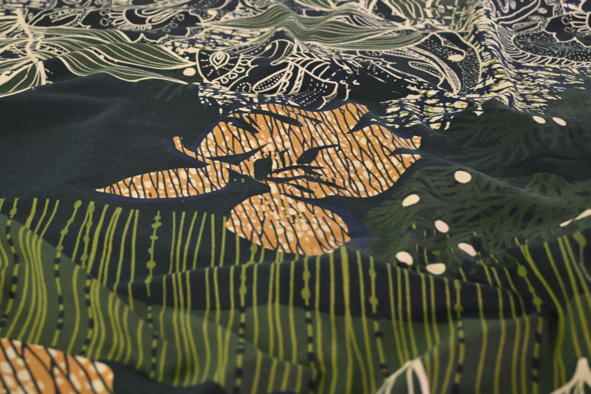 Katoen tricot – Olive Mustard Jungle Leaves