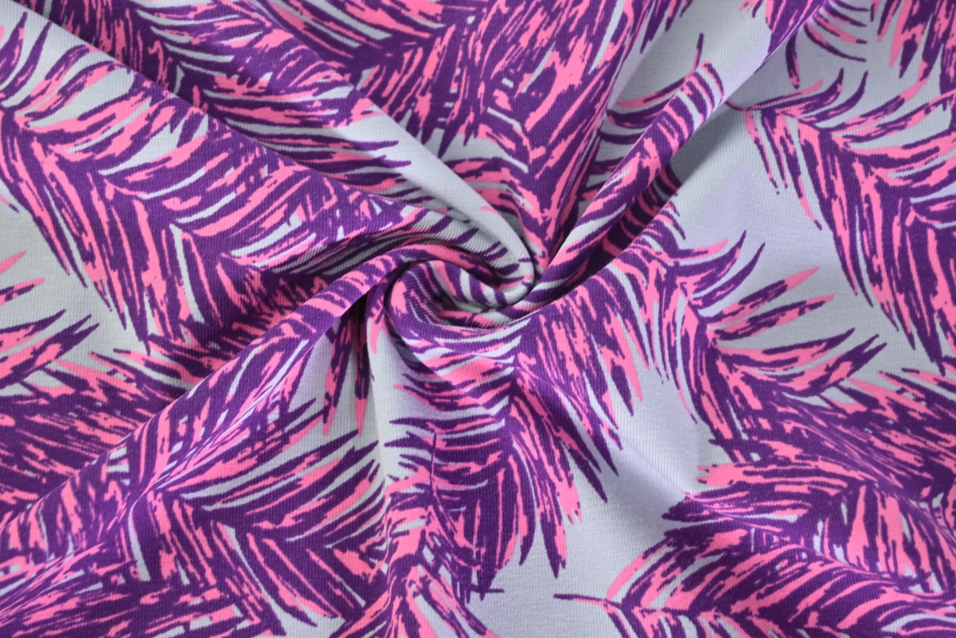 Katoen tricot – Pink Purple Palm Leaves