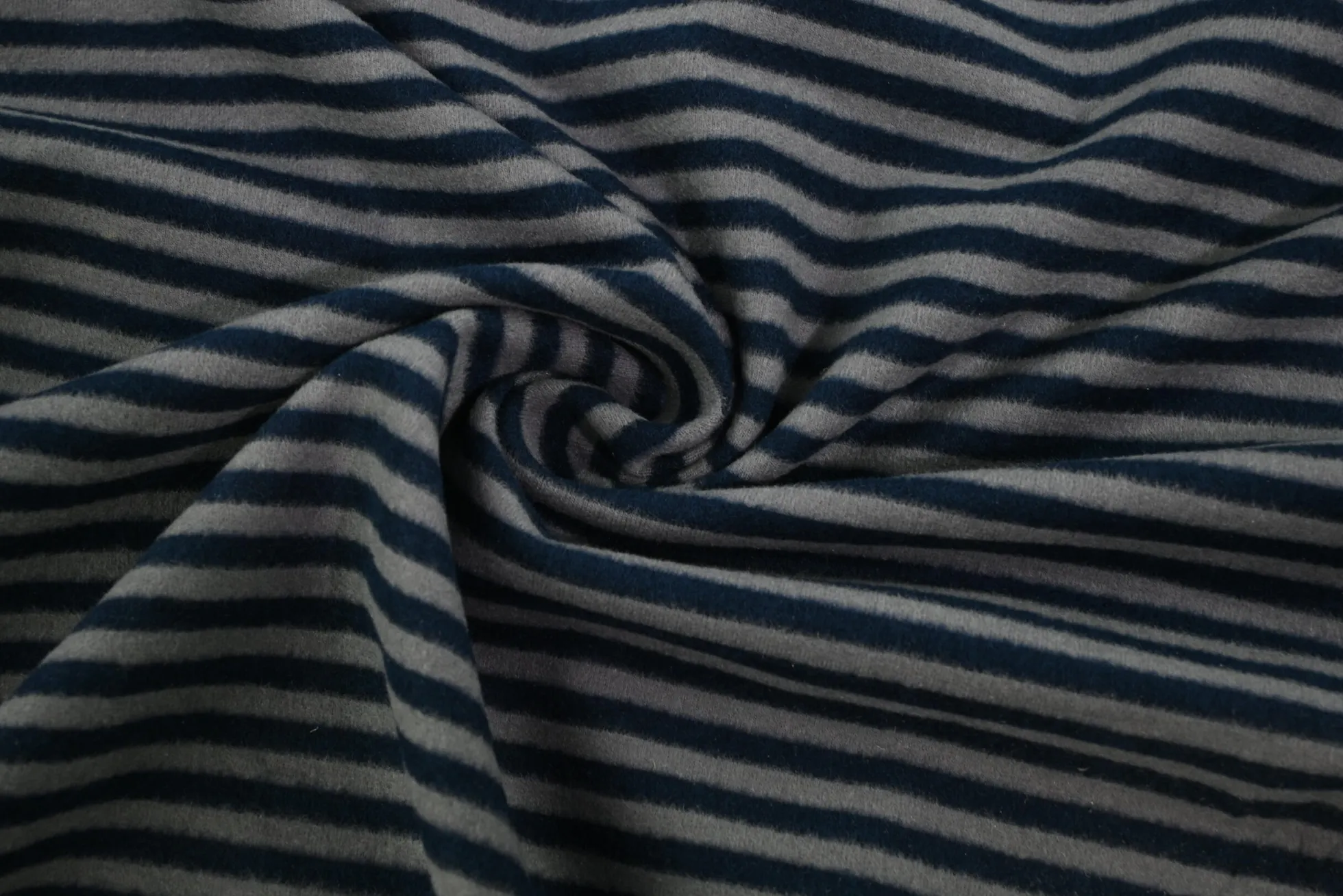 Katoen tricot soft touch – Navy & grey stripes