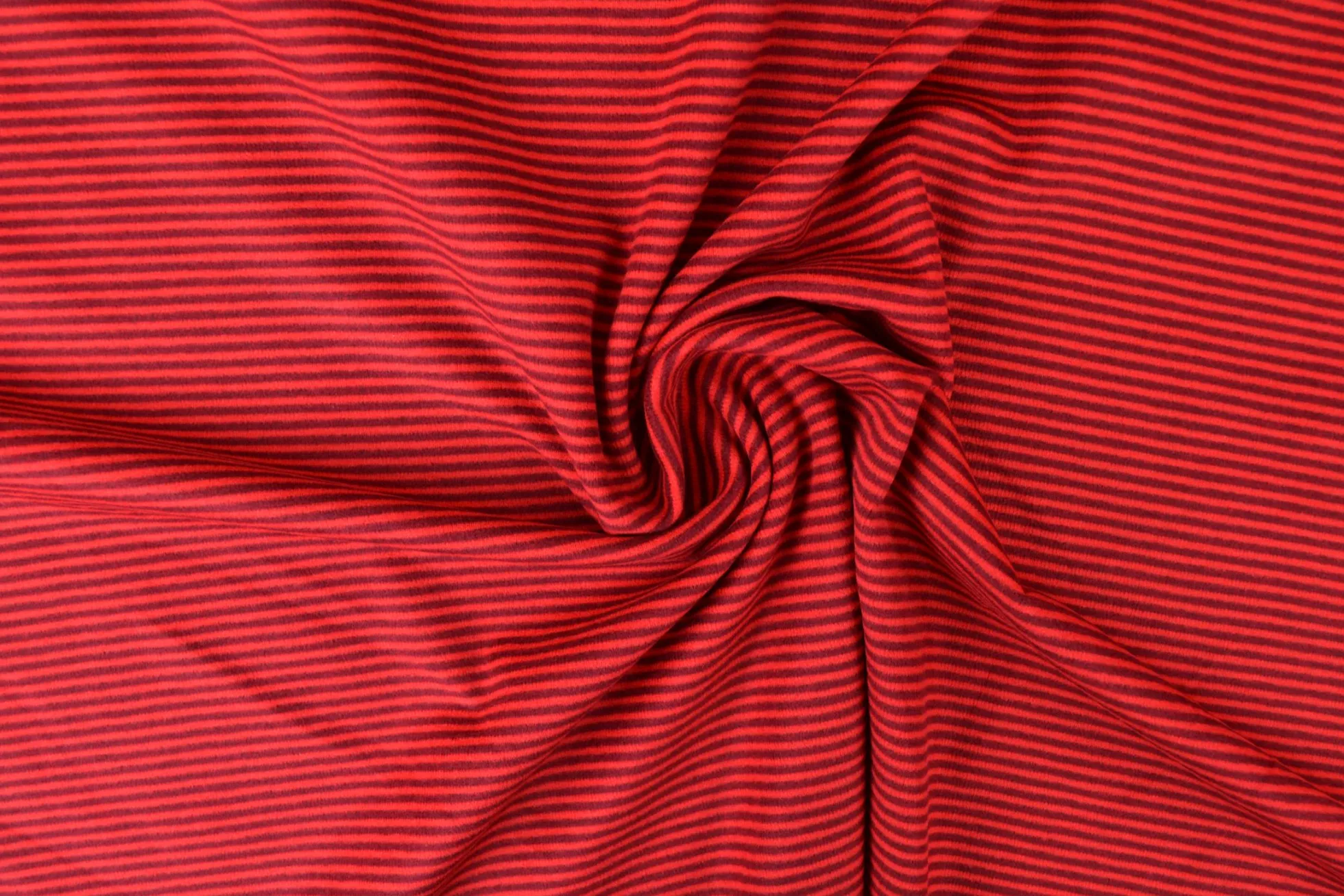 Katoen tricot soft touch – Red & brown stripes