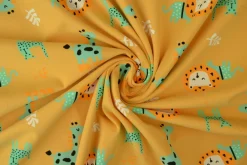 Katoen tricot – Wow – Wilde dieren okergeel