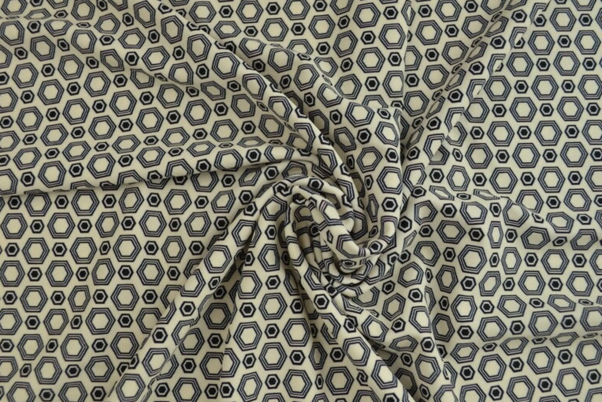 Lycra – Black circles on creme