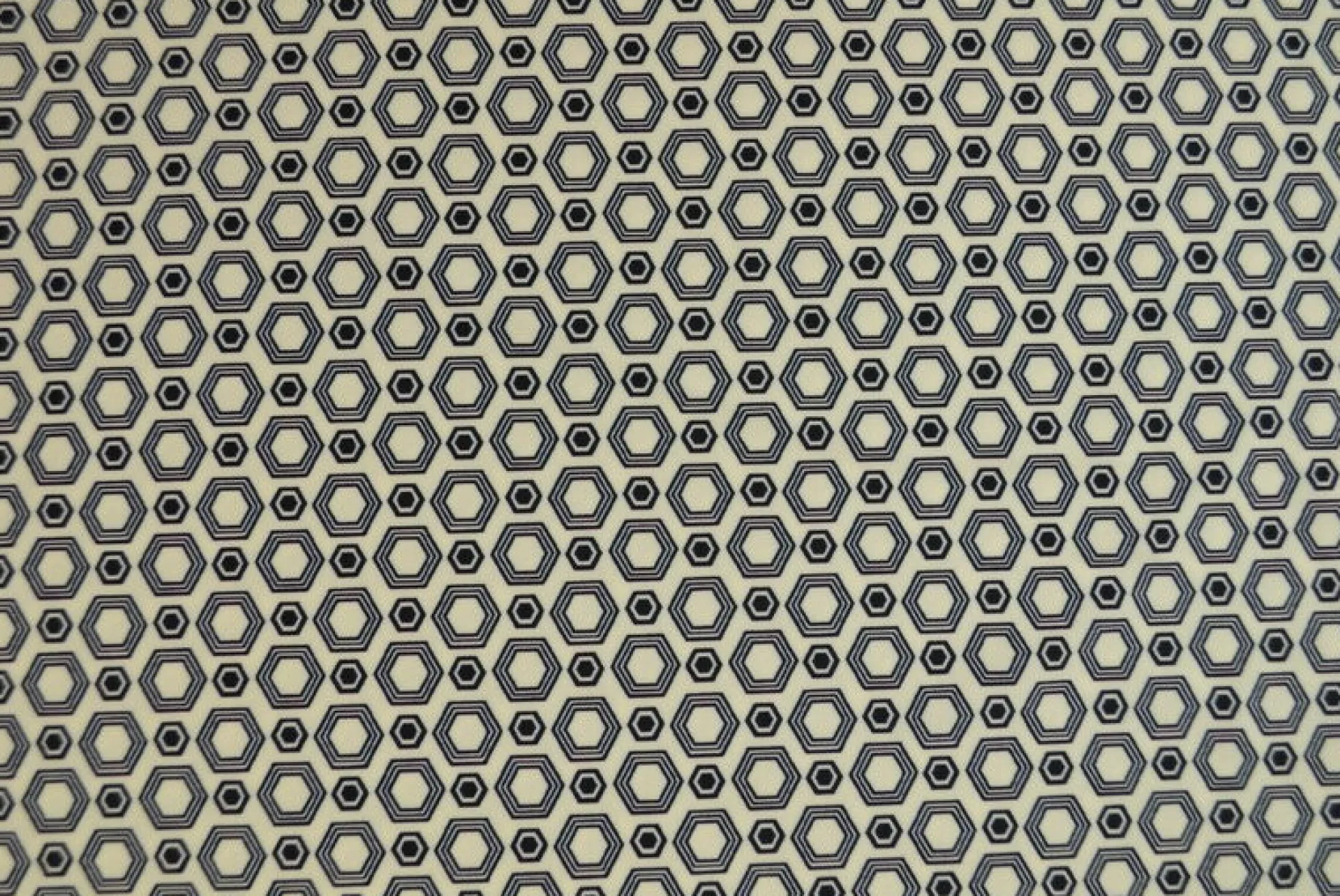 Lycra – Black circles on creme
