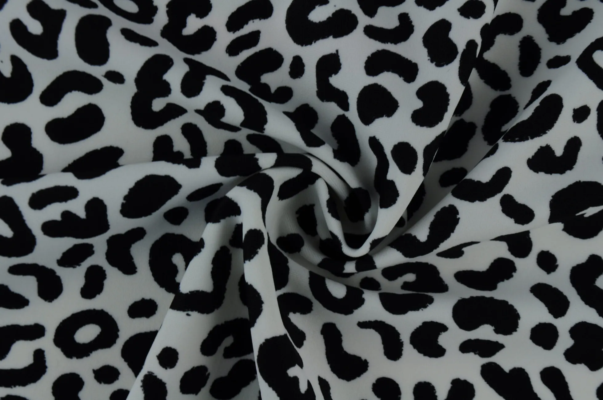Lycra – Classic leopard black & offwhite