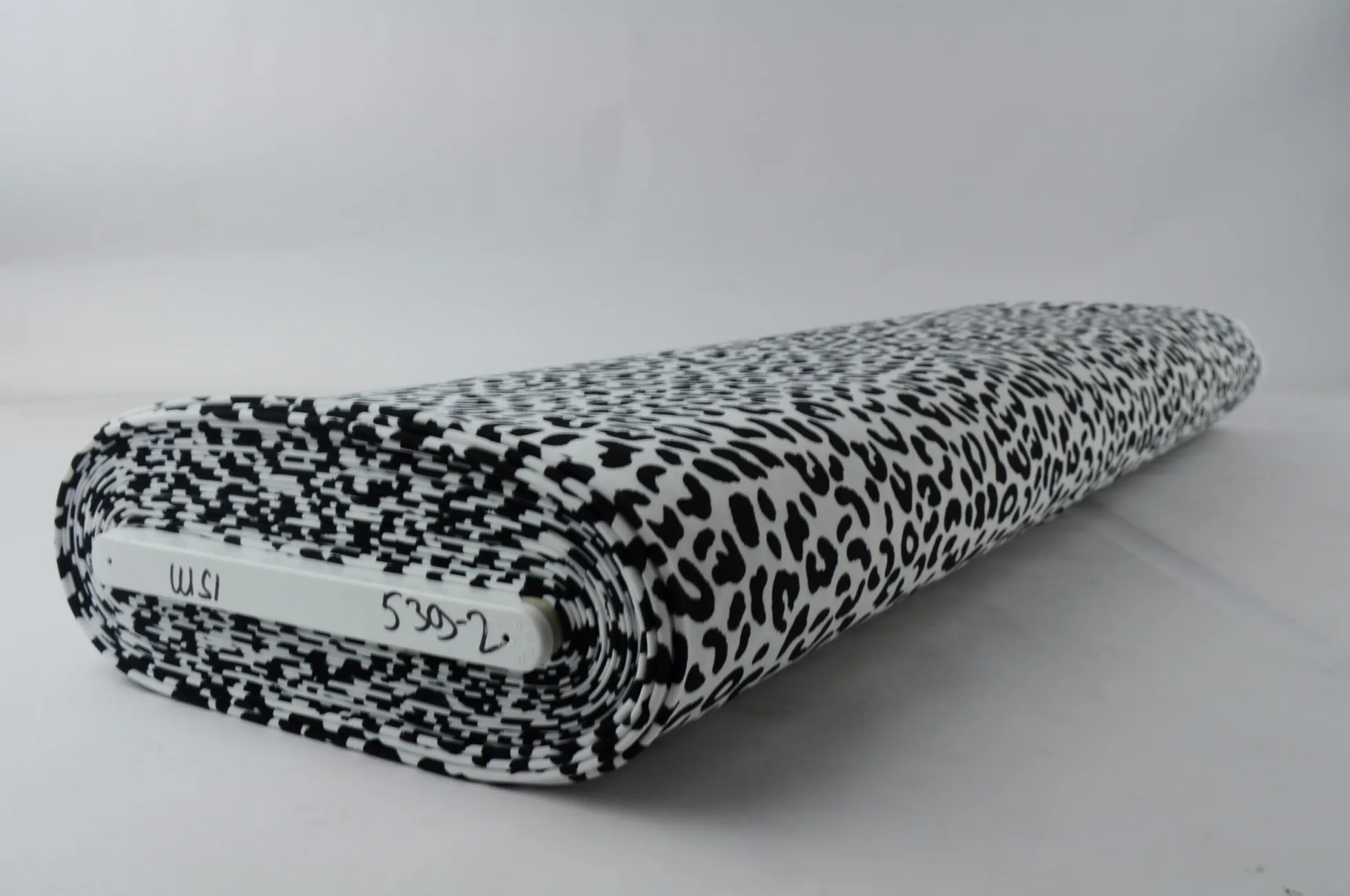 Lycra – Classic leopard black & offwhite