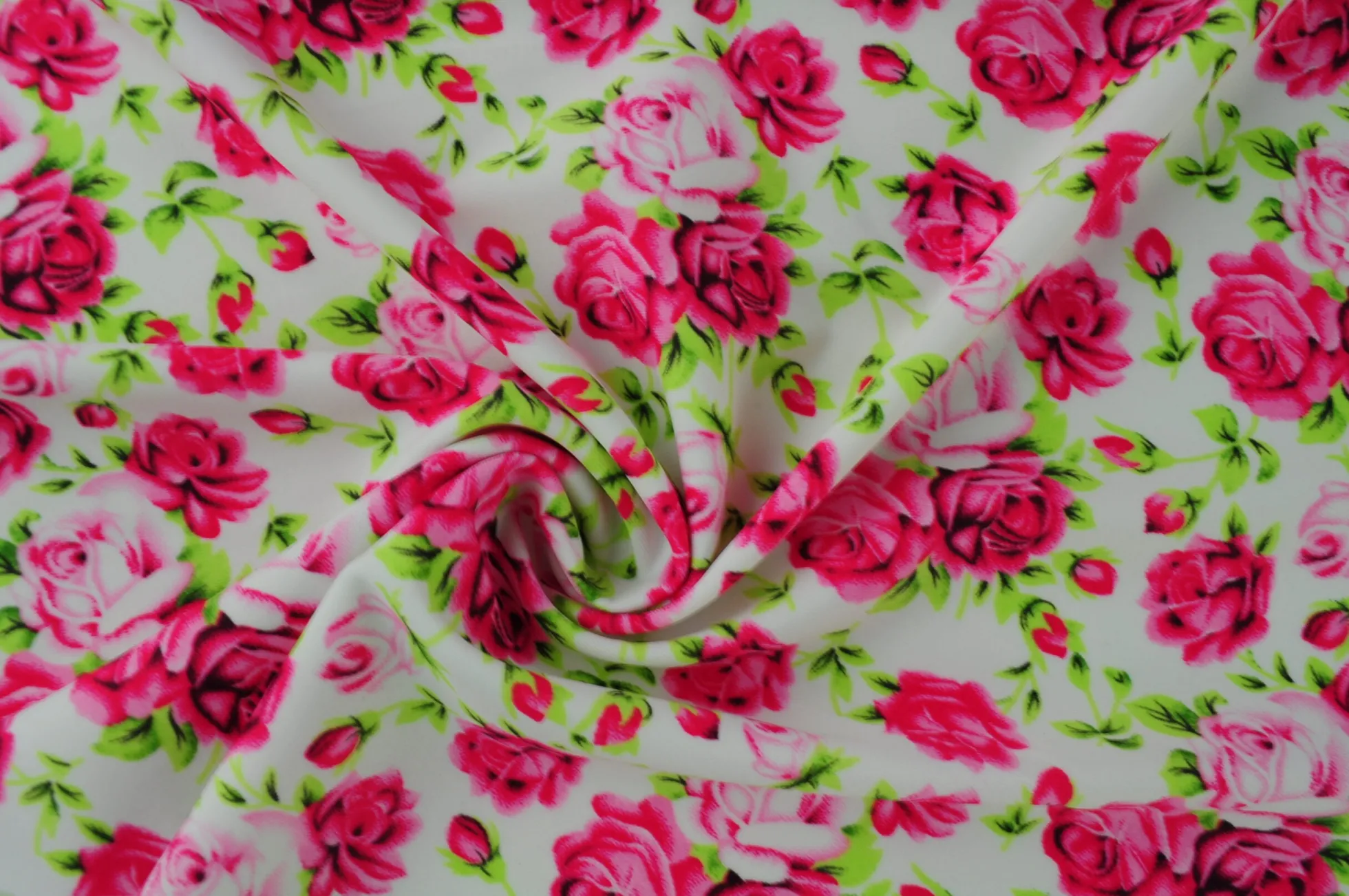 Lycra – Pink roses