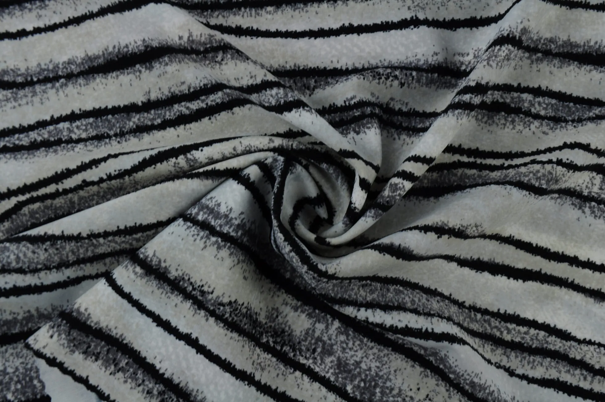 Lycra – Textured stripes grey