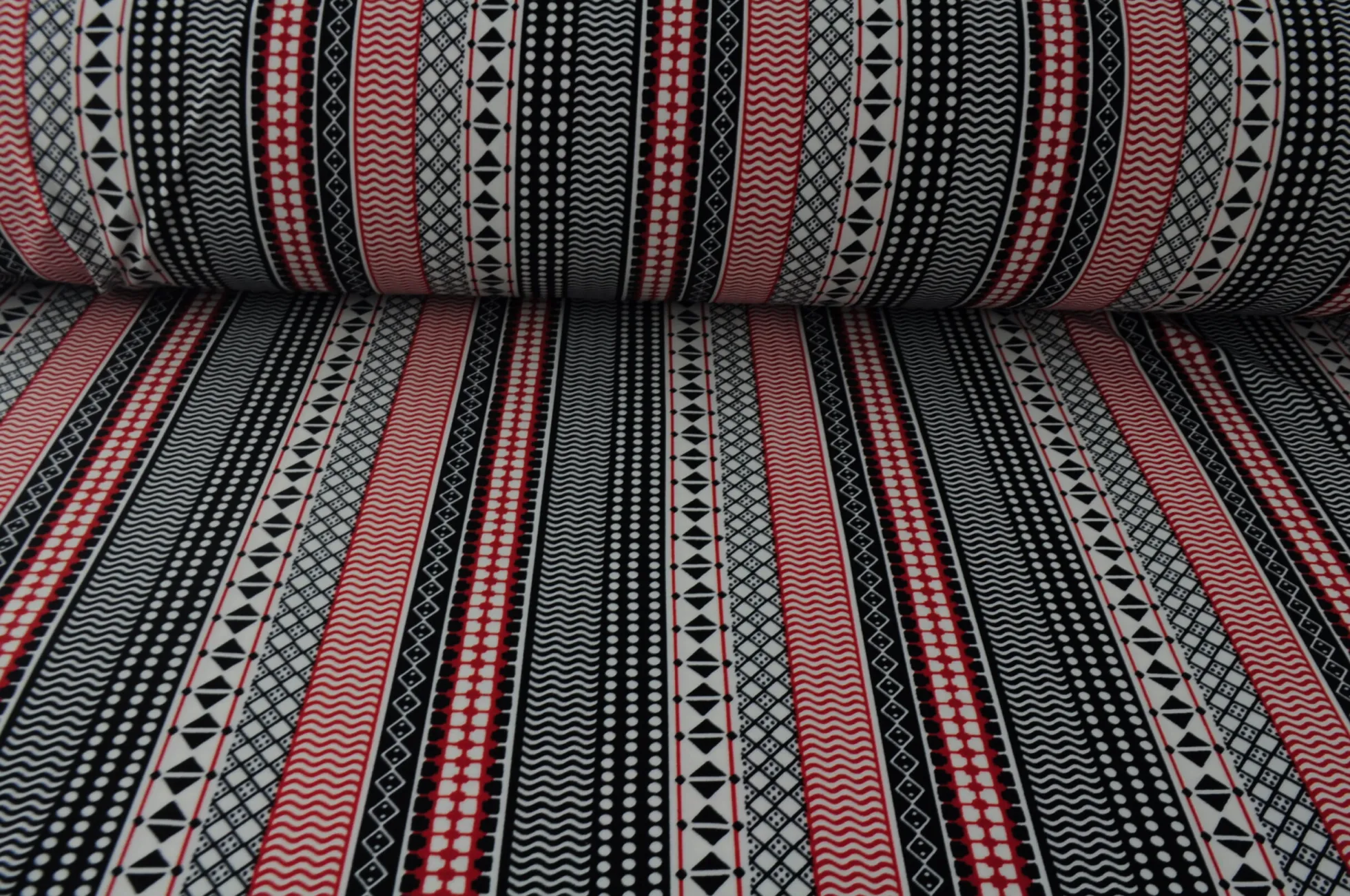 Lycra – Tribal rhythm panelen 90cm