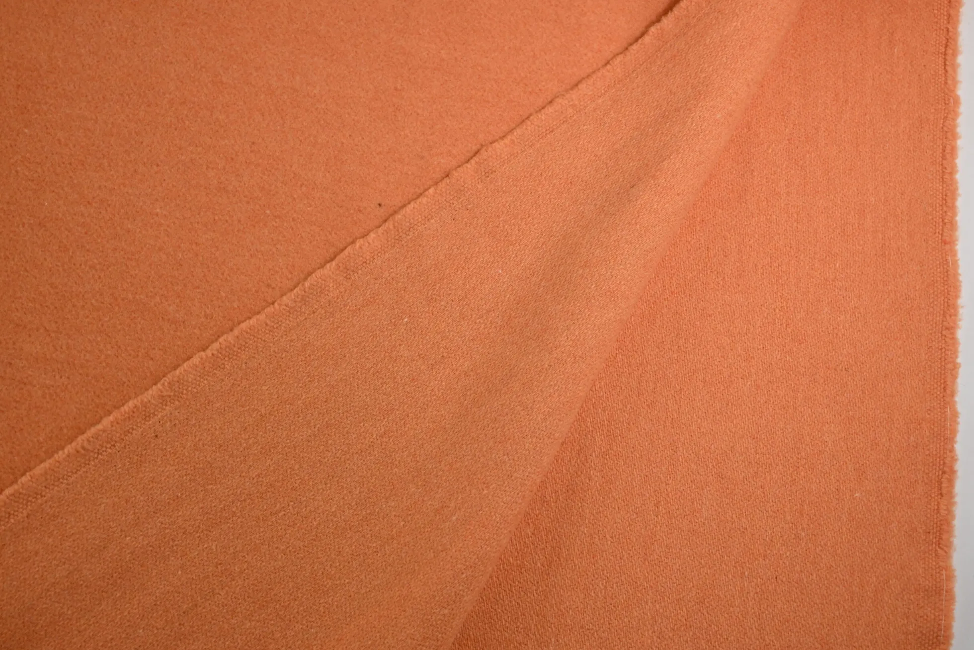 Mantelwol brushed – Oranje