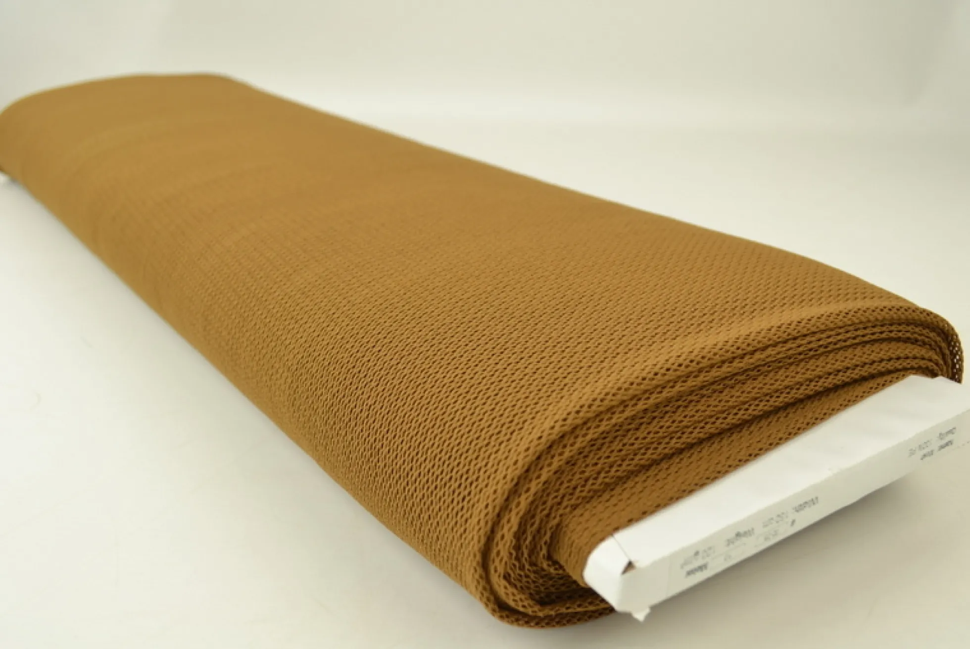 Mesh – Donker oker