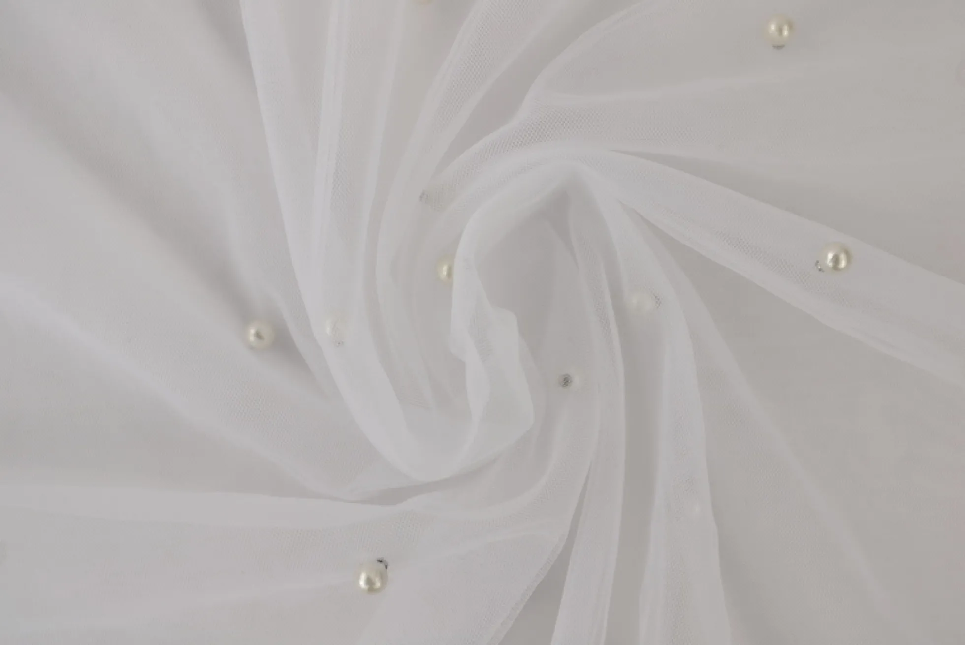 Mesh pearls – Wit geborduurd