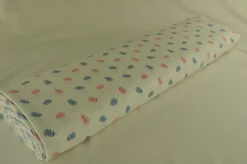Pantalonstof – Off white with blue & pink flowers