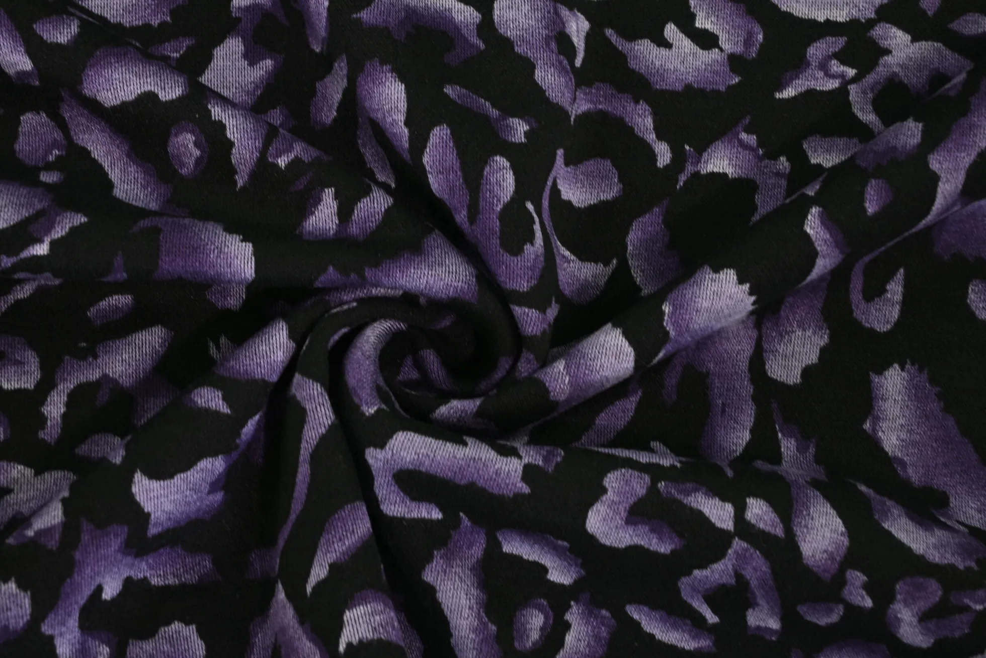 Punta di Roma – Abstract leopard purple