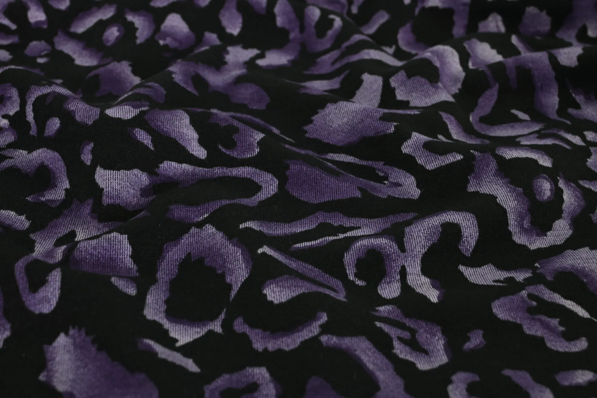 Punta di Roma – Abstract leopard purple