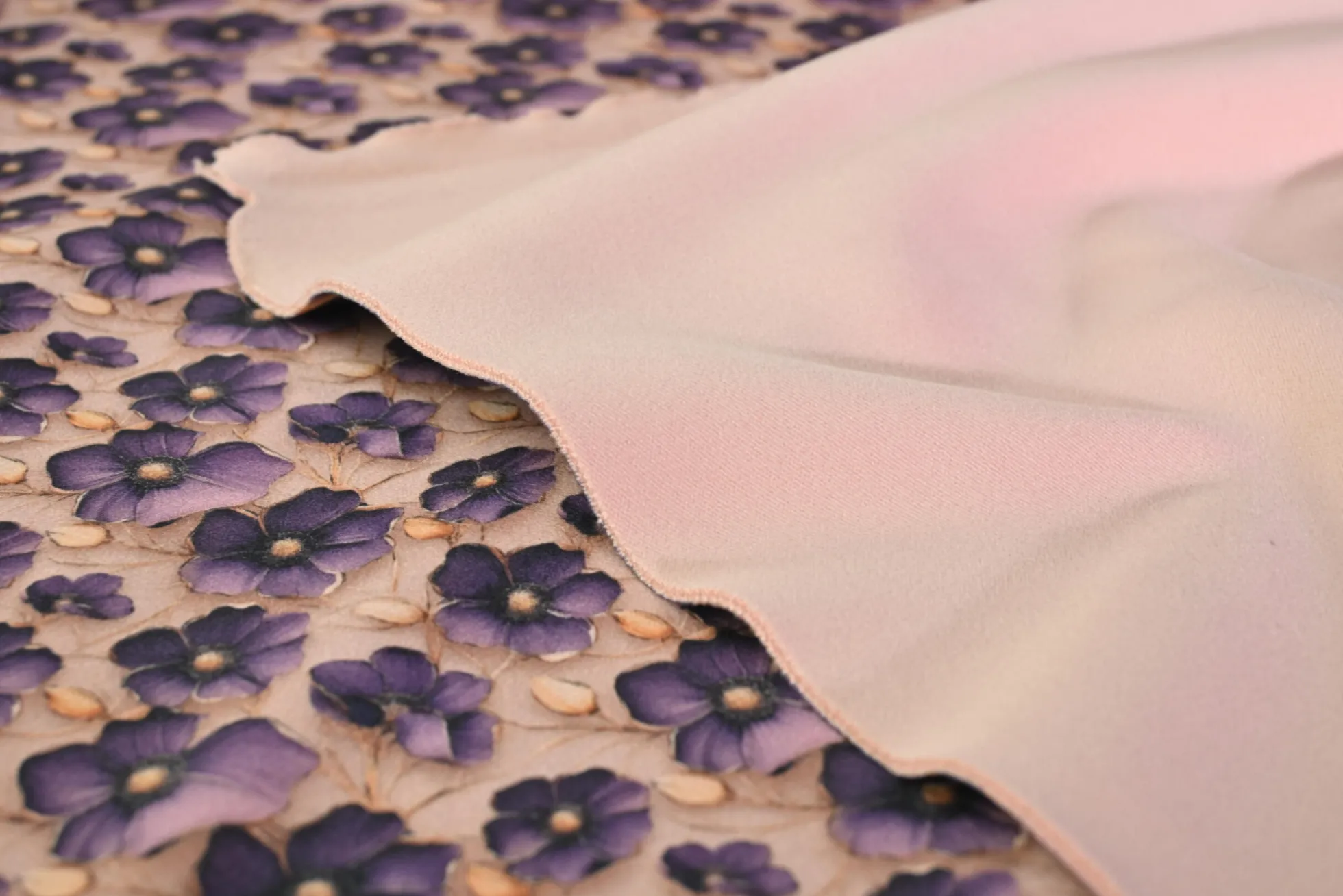 Scuba jogging – Purple flowers