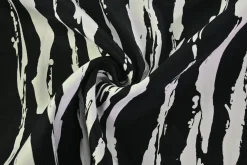 Stretch katoen – Painted lines black & off-white