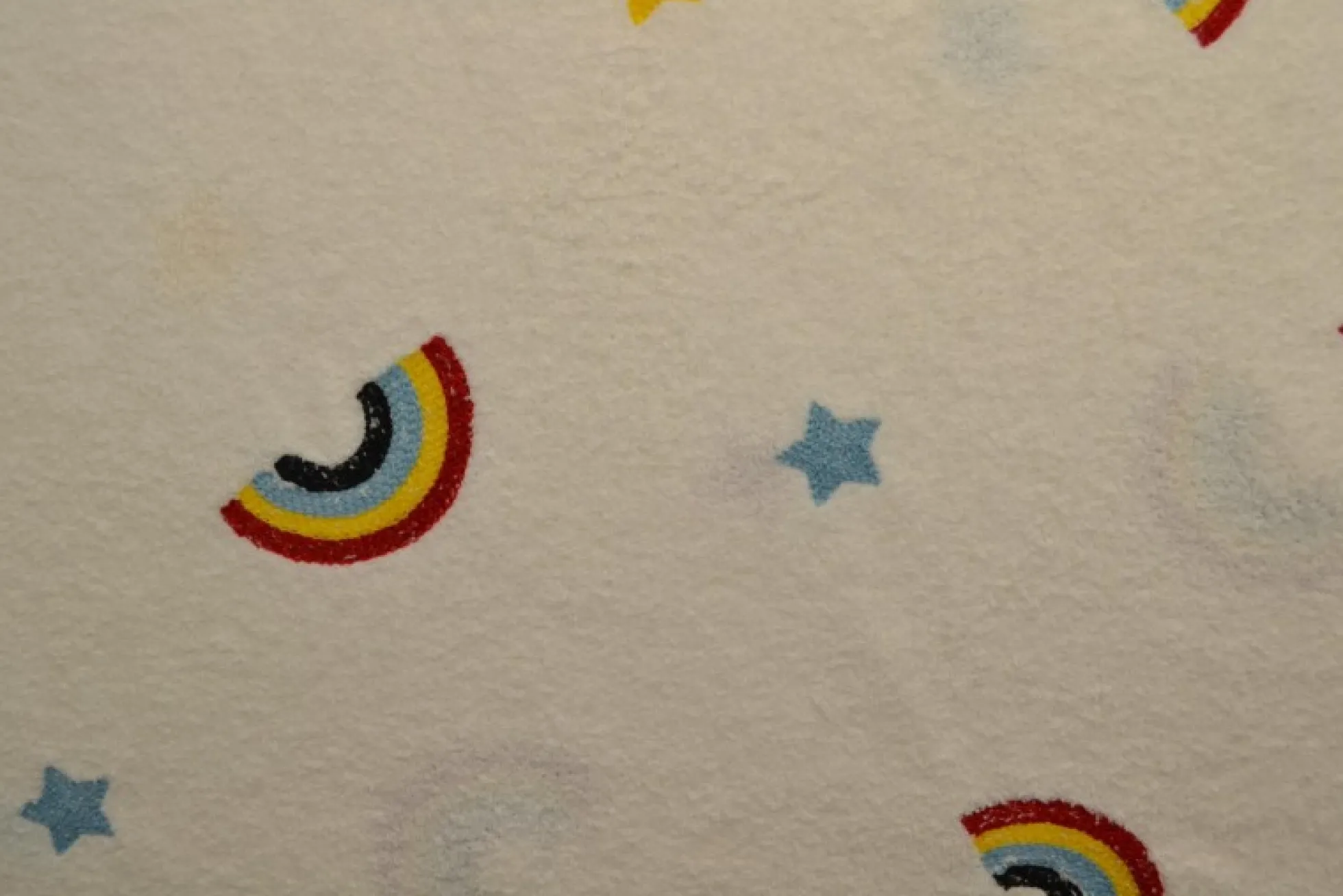 Teddy badstof – Regenbogen & sterretjes gebroken wit