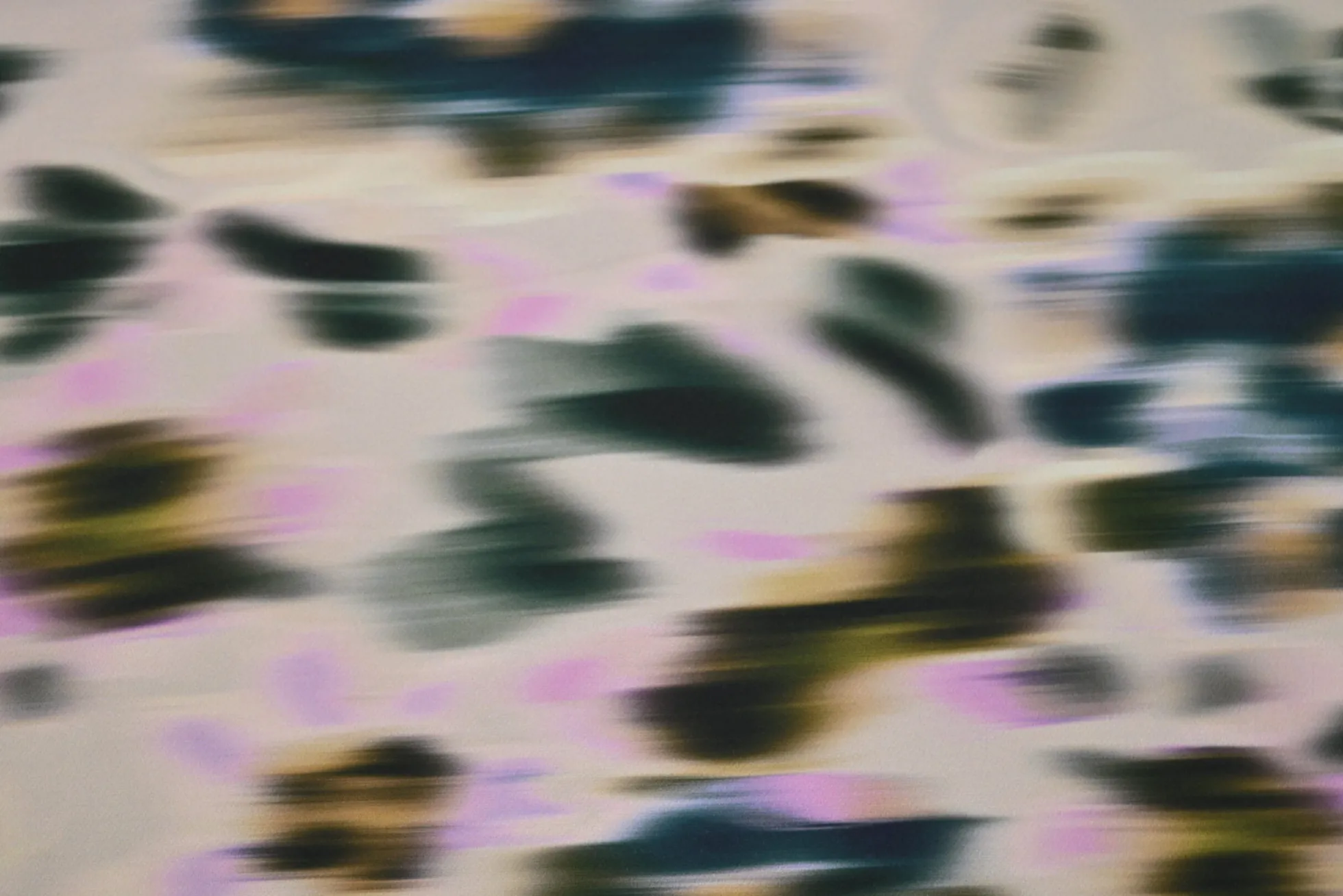 Travelstof – Blurry