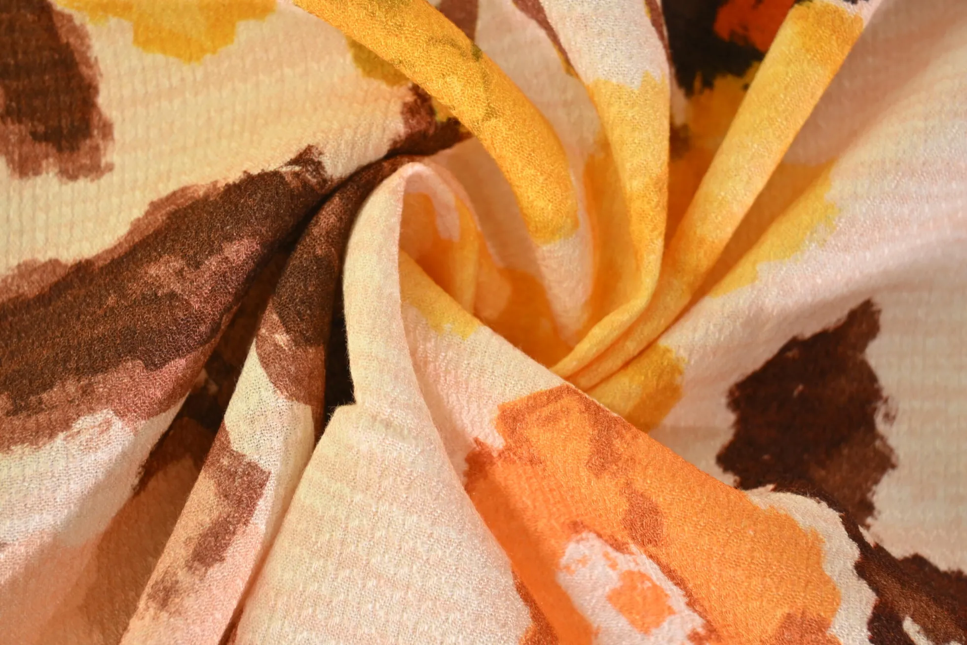 Viscose crêpe – Italian flower drawing