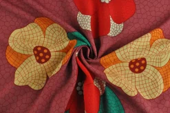 Viscose – Flower drawing on dark oldpink