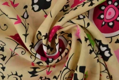 Viscose – Fruity flowers pink and green on beige