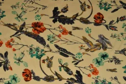 Viscose – Grassy flowers on beige