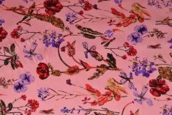 Viscose – Grassy flowers on pink