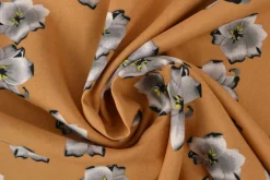 Viscose – Grey flower on camel