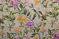 Viscose – Romantic garden off-white