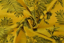 Viscose – Roses drawing on yellow