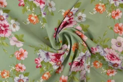 Viscose – Secret roses sage green