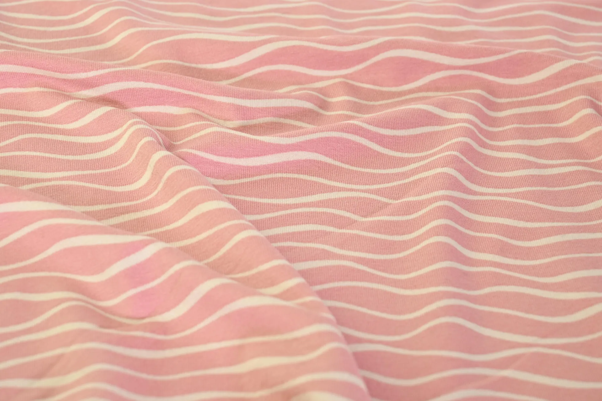 Viscose tricot – Blush Ripple Stripes