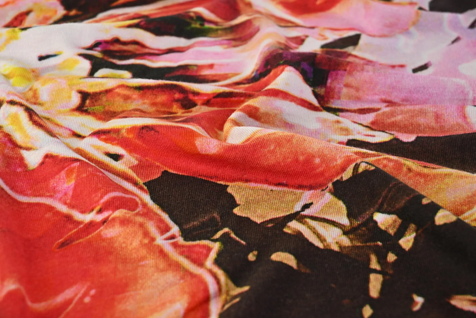 Viscose tricot – Coral Painted Mirage