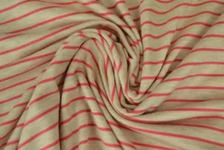 Viscose tricot – Ecru en koraalroze gestreept