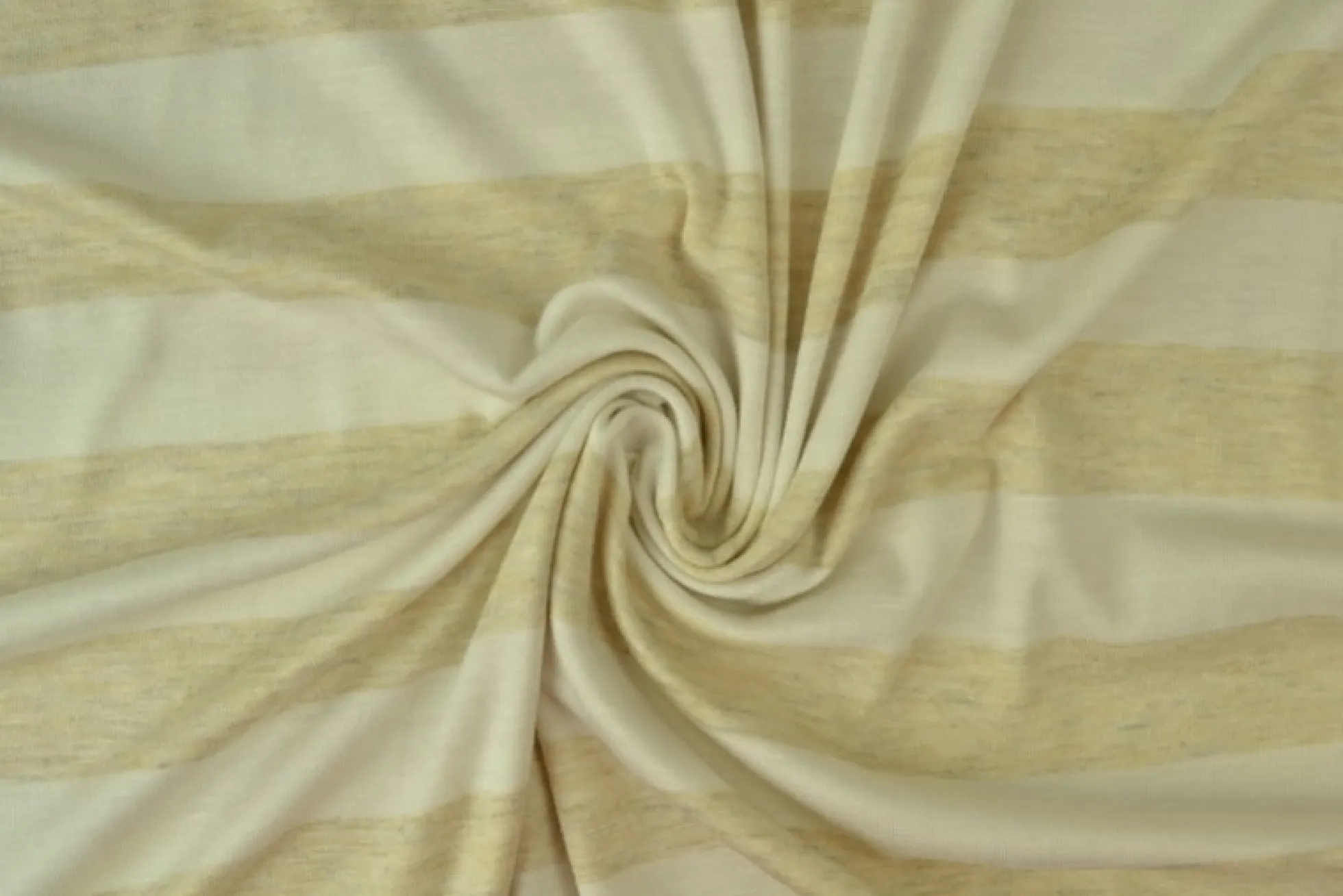 Viscose tricot – Ecru en zand gestreept