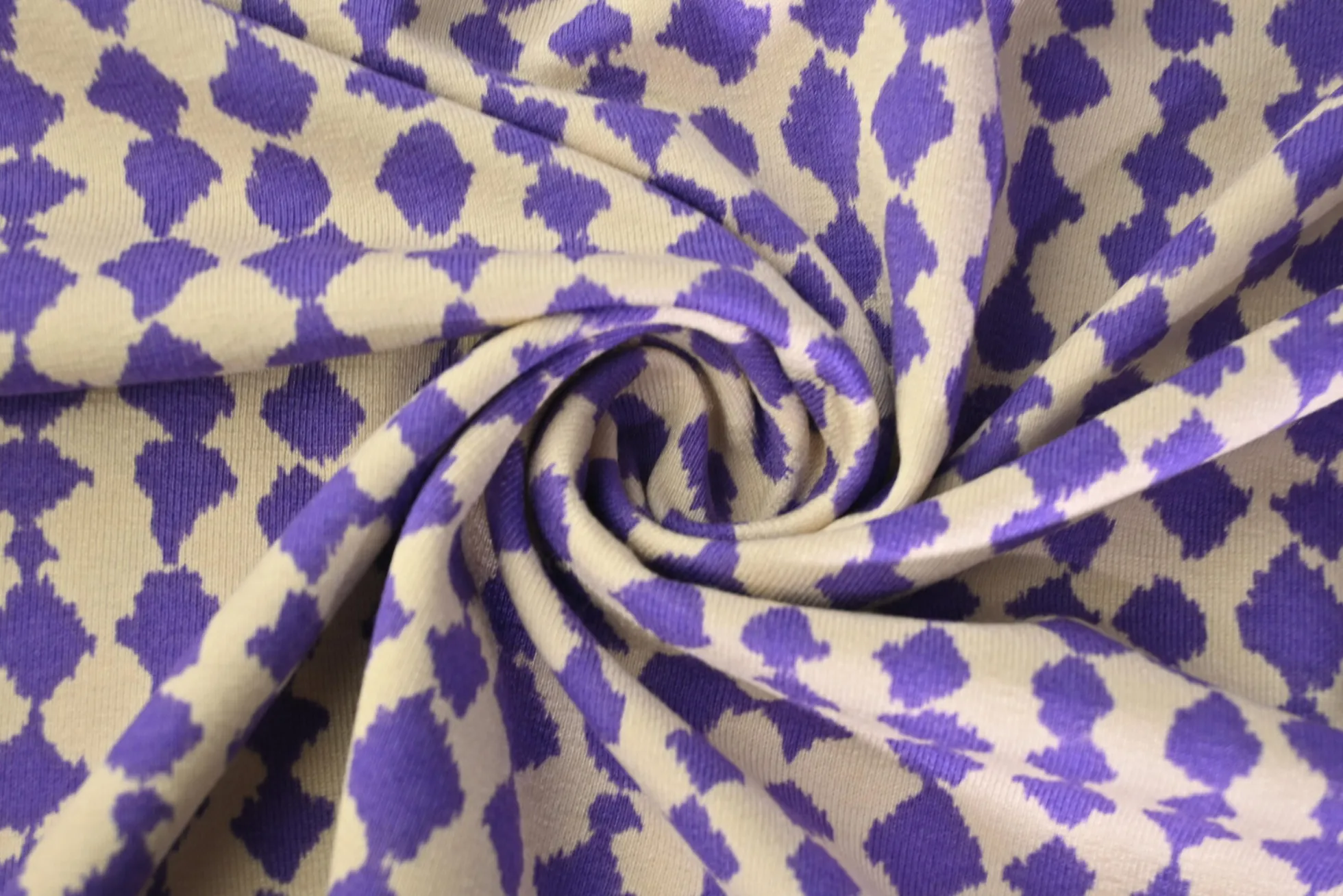 Viscose tricot – Lavender Ikat
