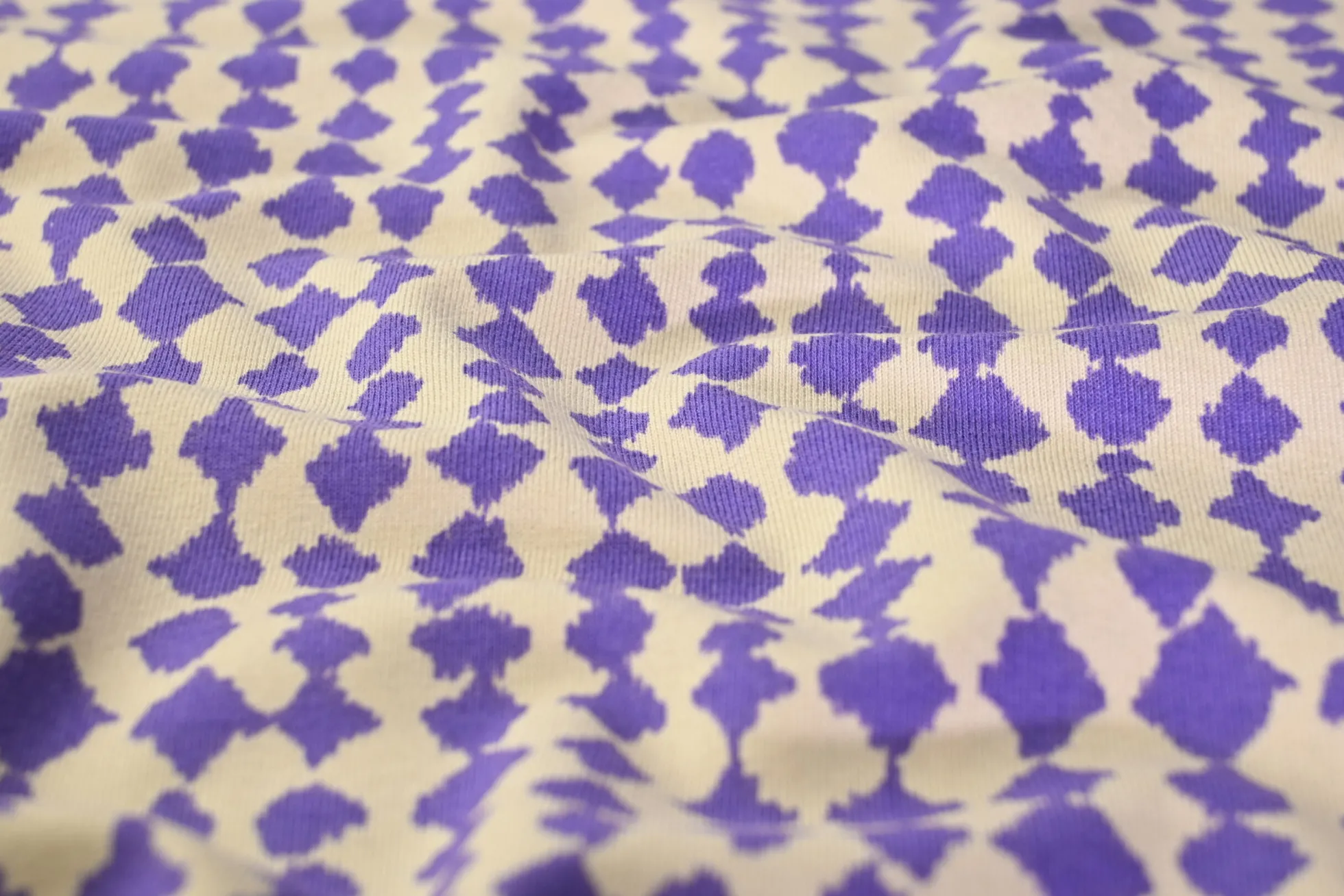 Viscose tricot – Lavender Ikat