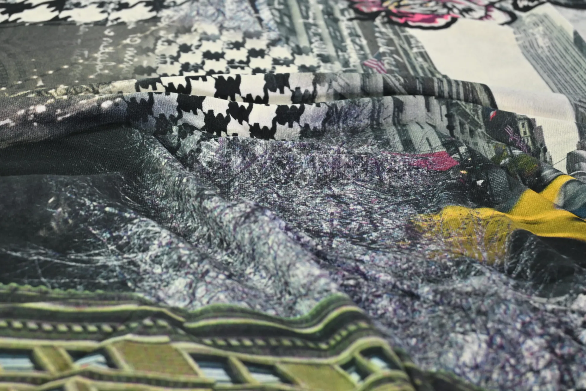 Viscose tricot – Metro Motion Collage
