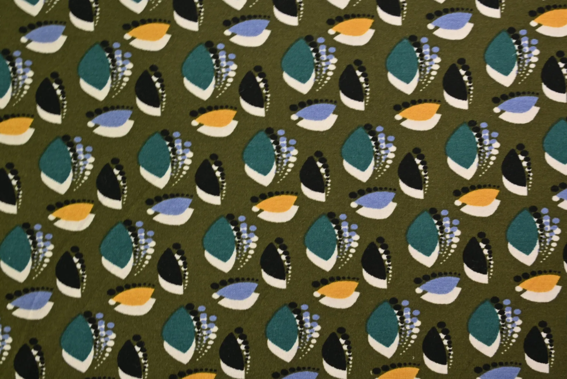 Viscose tricot – Olive Butterfly Dance