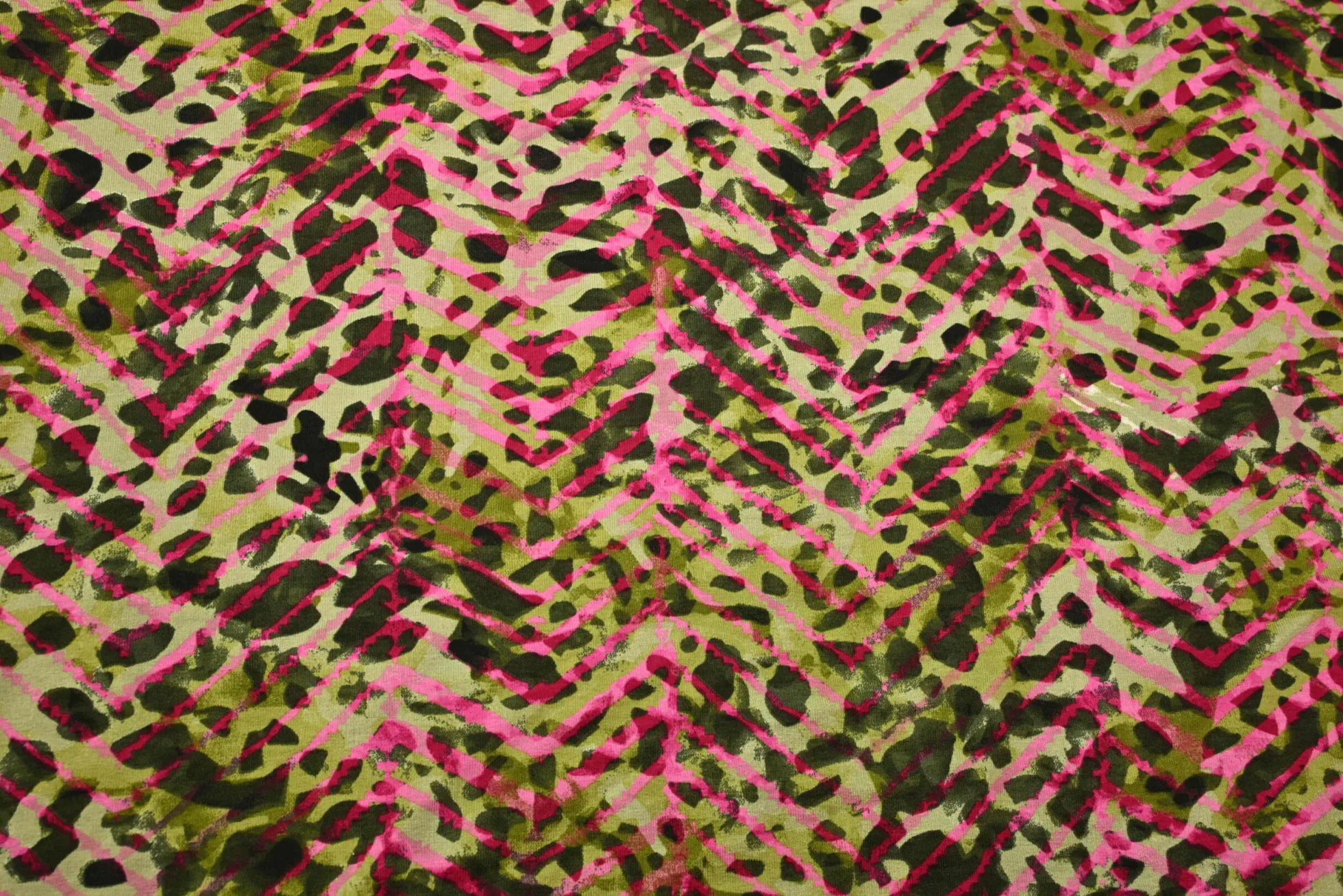 Viscose tricot – Wild jungle old pink
