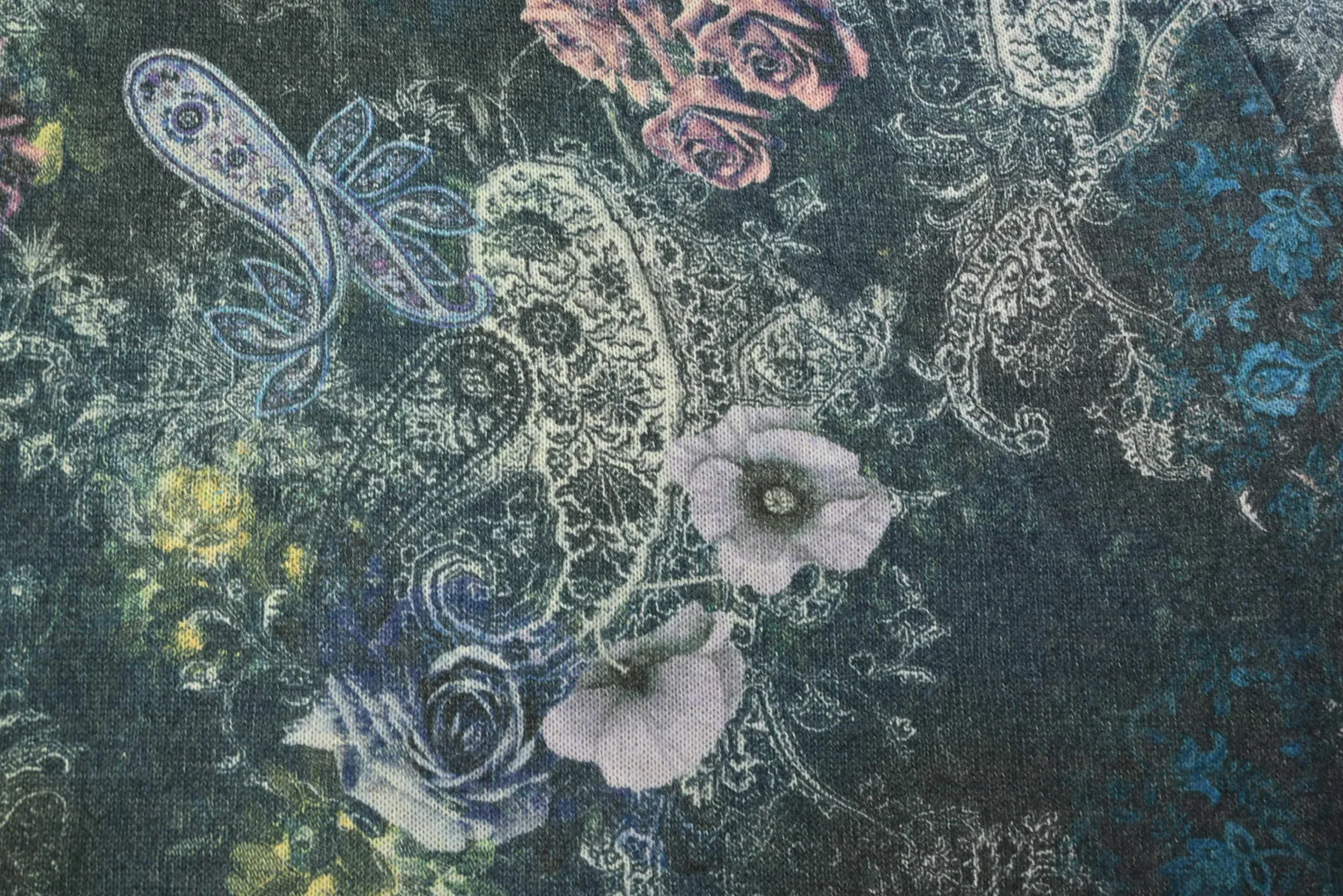 Viscose tricot wooltouch – Vintage paisley