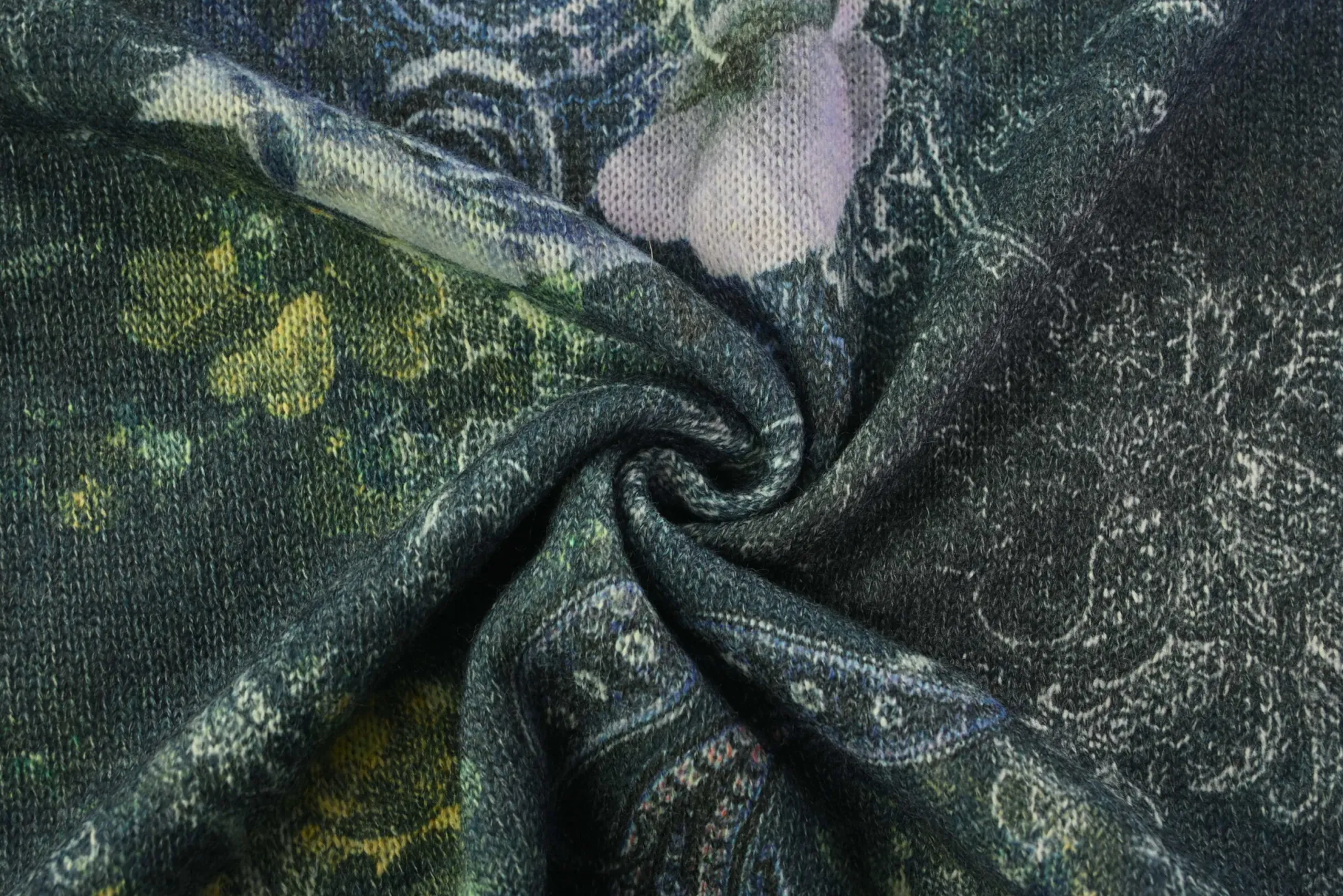 Viscose tricot wooltouch – Vintage paisley