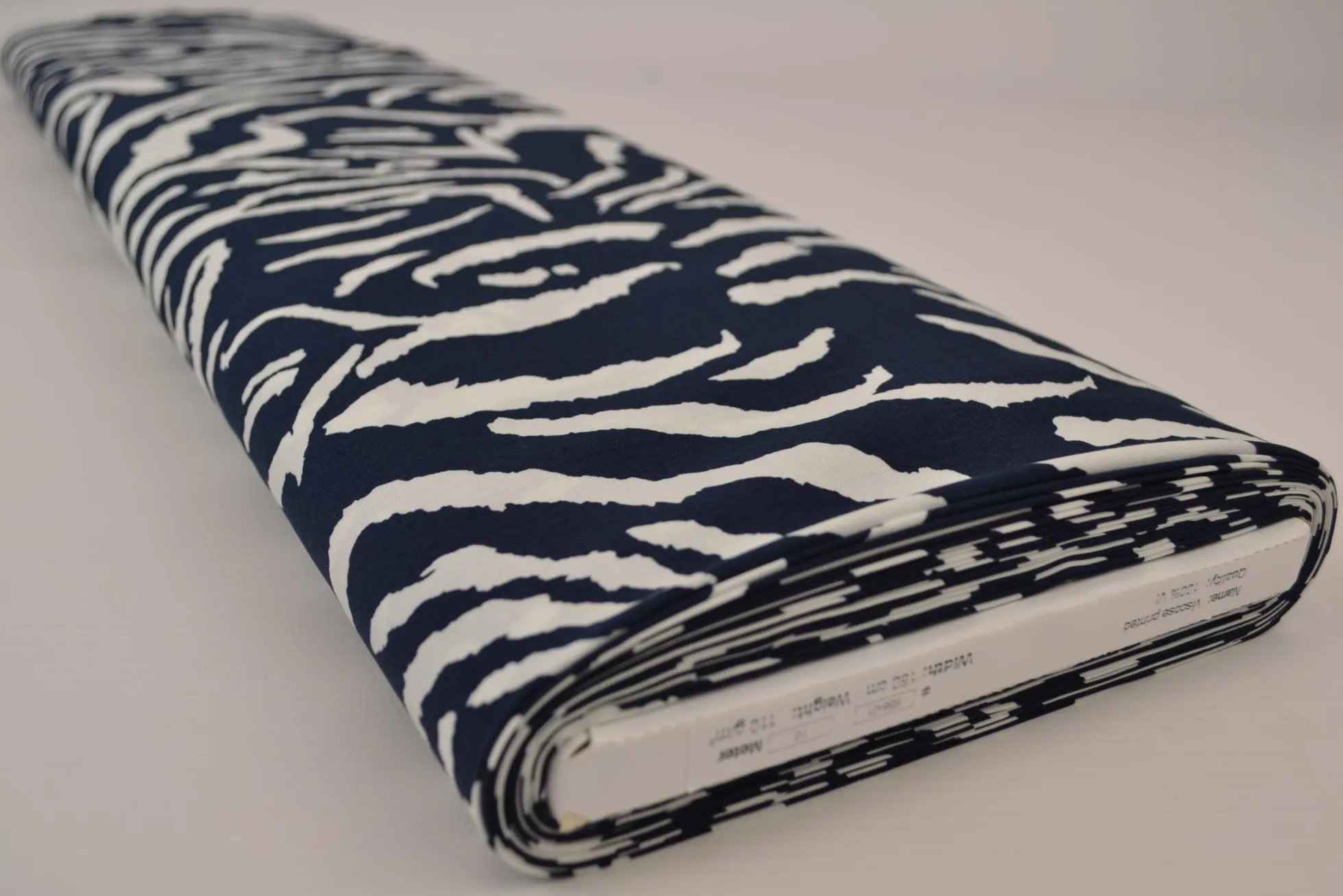 Viscose – Zebra navy
