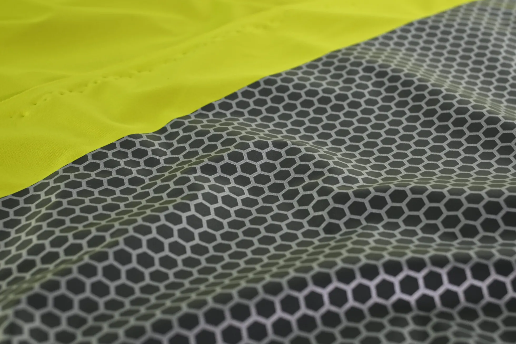 Waterafstotende sport- & outdoorstof – Okergeel