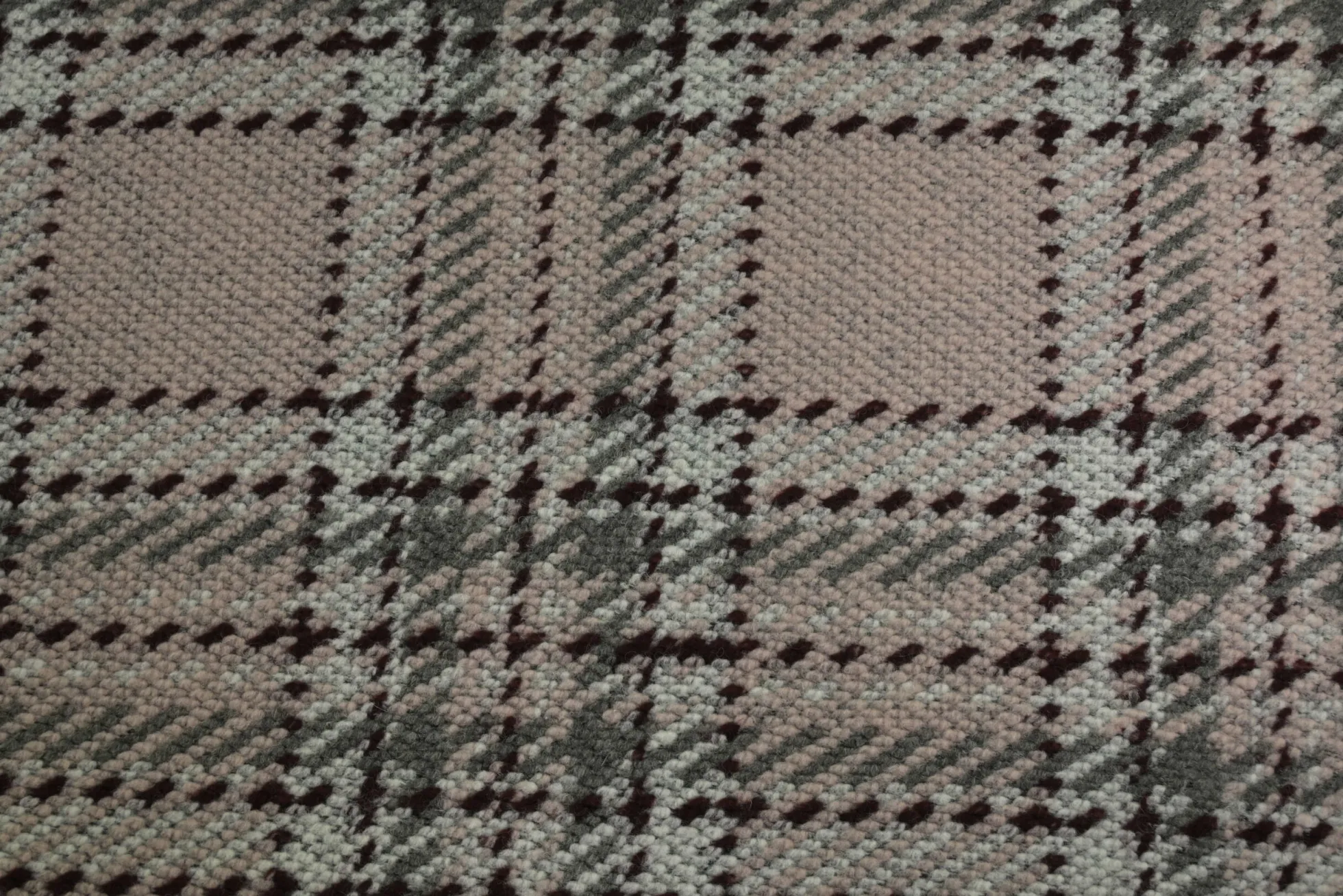 Wollen stof bouclé – Poederroze, grijs & bruin ruit